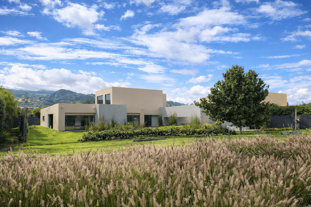Pradera de Potosí — vivienda residencial.